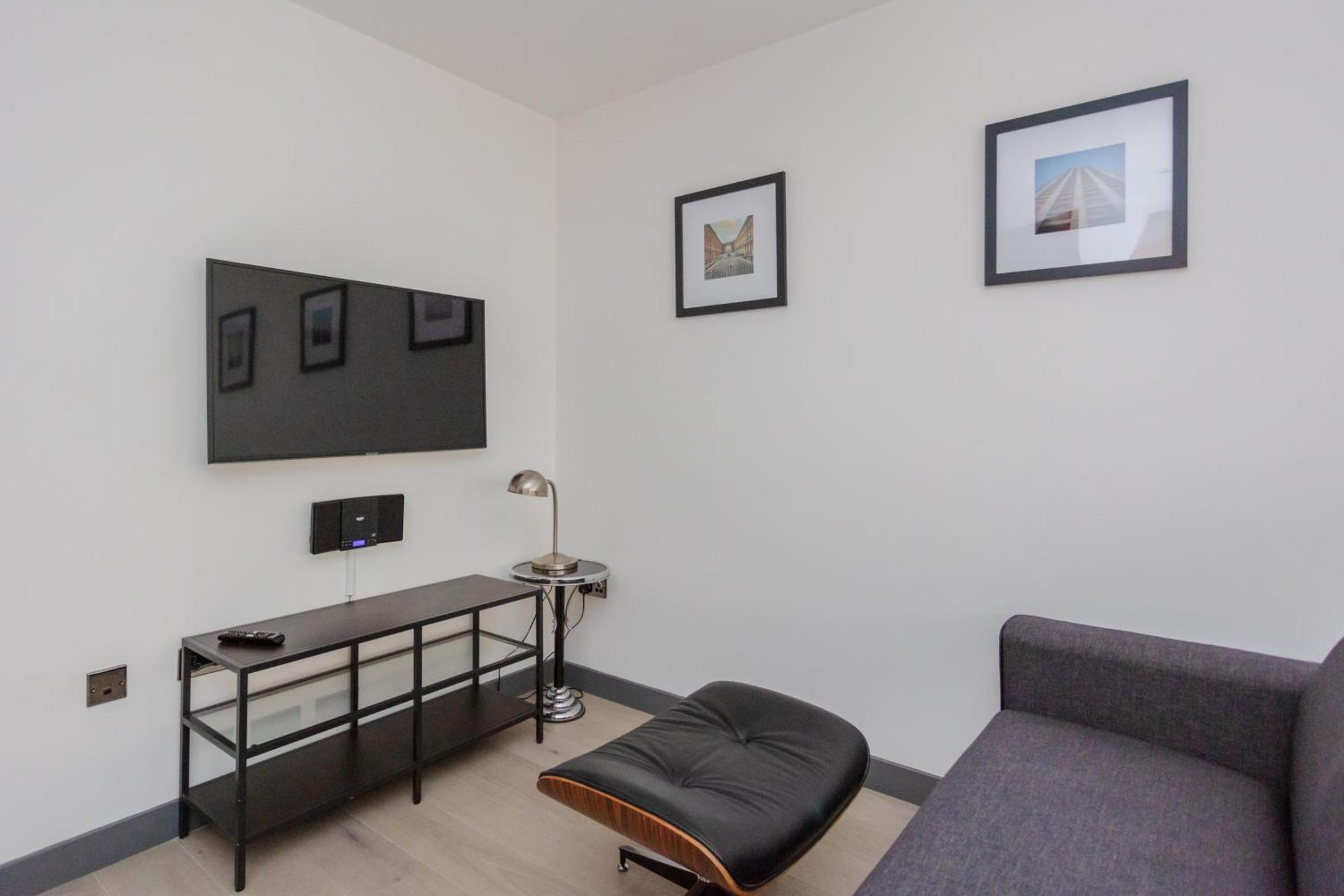 Stylish 1 Bedroom Apartment In Holborn In A Great Location London Eksteriør billede