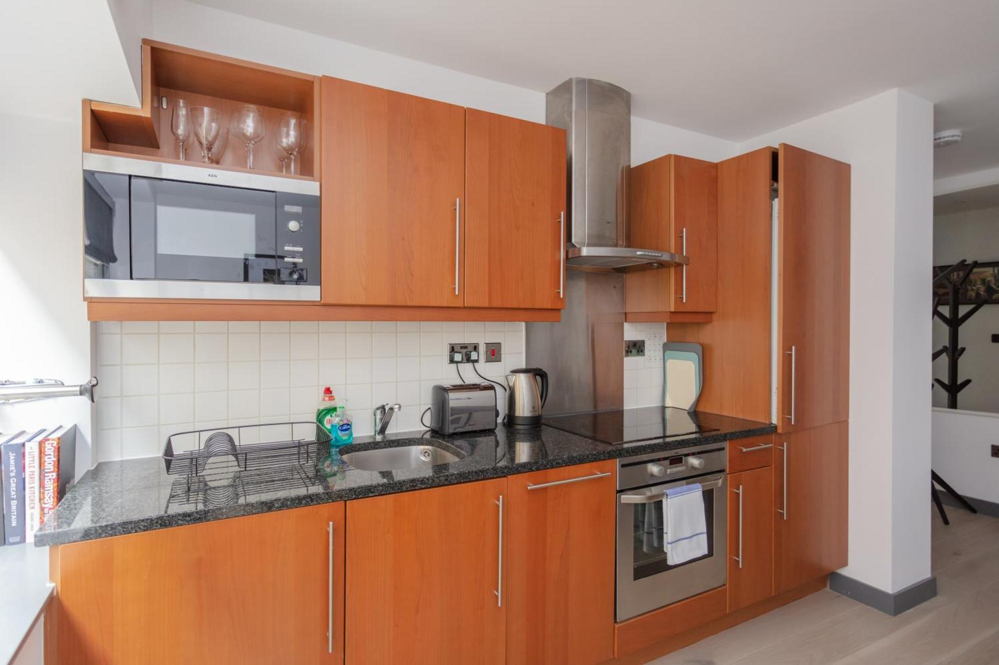 Stylish 1 Bedroom Apartment In Holborn In A Great Location London Eksteriør billede