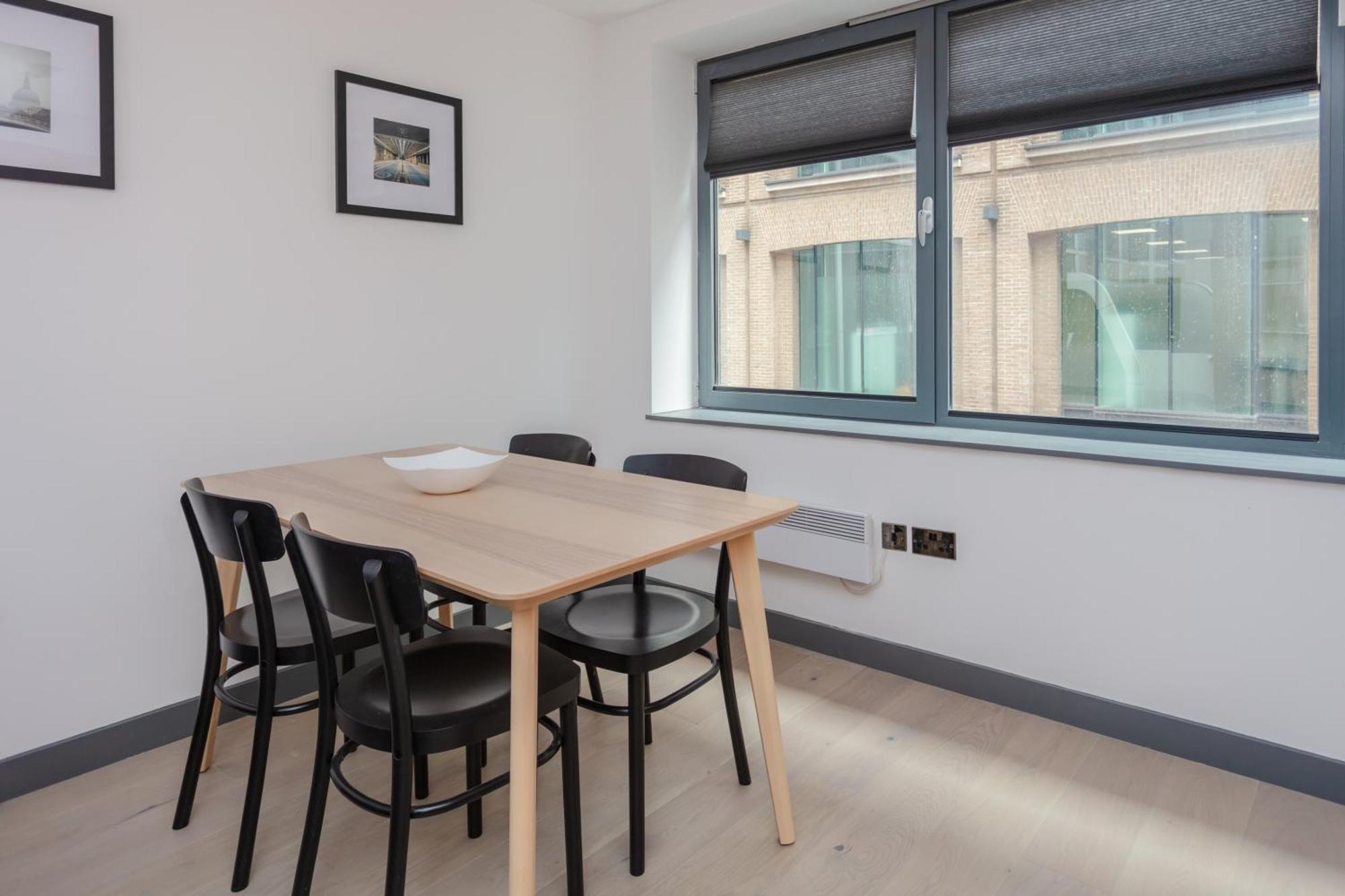 Stylish 1 Bedroom Apartment In Holborn In A Great Location London Eksteriør billede